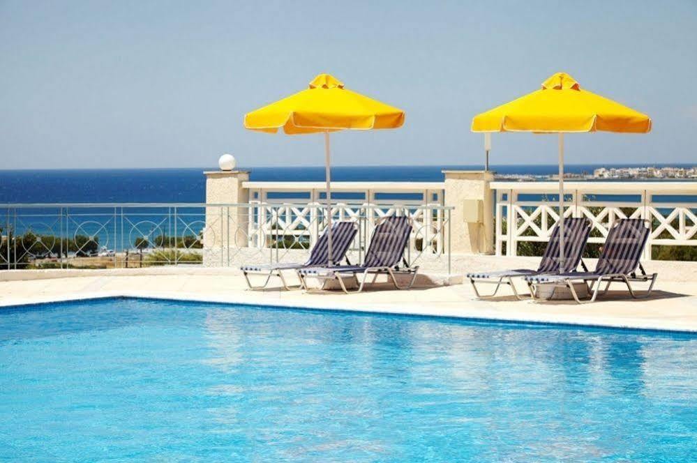 Arion Palace Hotel - Adults Only 依拉佩特拉 外观 照片