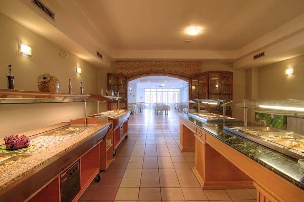 Arion Palace Hotel - Adults Only 依拉佩特拉 外观 照片